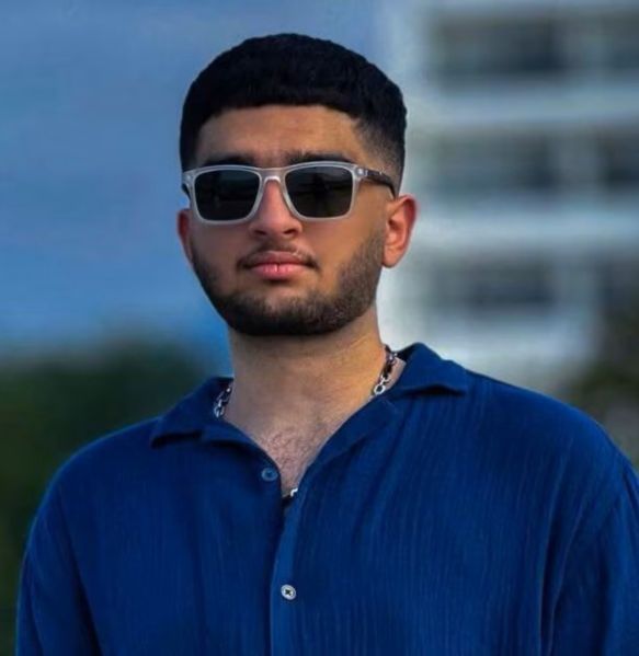 پرونده:سورنا گلگون.jpg