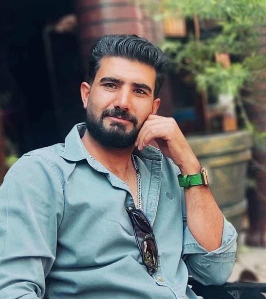 پرونده:شمشاد اخلاصی.jpg