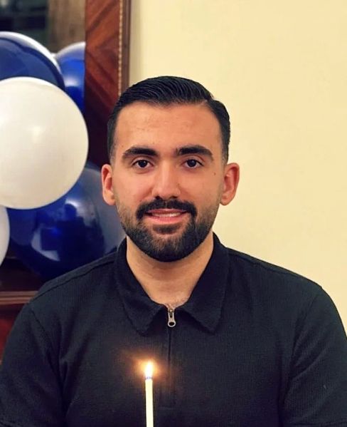 پرونده:امیرپارسا اشکبوس.jpg