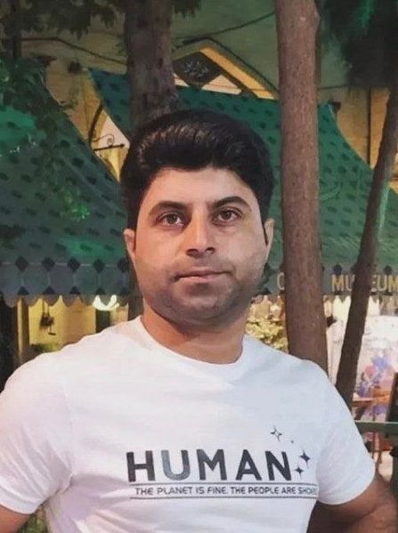 پرونده:مهدی کریمی.jpg