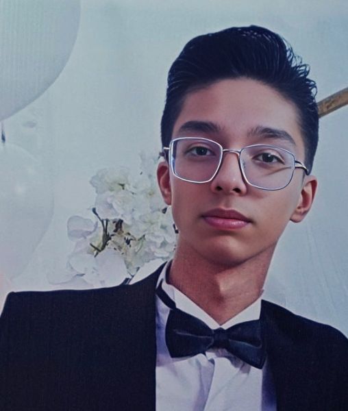 پرونده:مهرداد صادقی.jpg