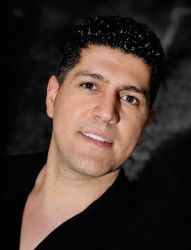 احسان اکبری