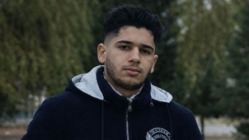 پرونده:رضا قنبری 3.jpg