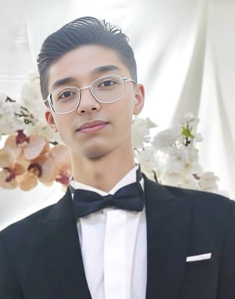 پرونده:مهراد صادقی.jpg