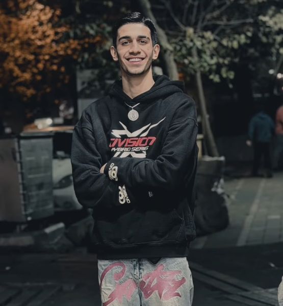 پرونده:مانی صفرپور 2.jpg