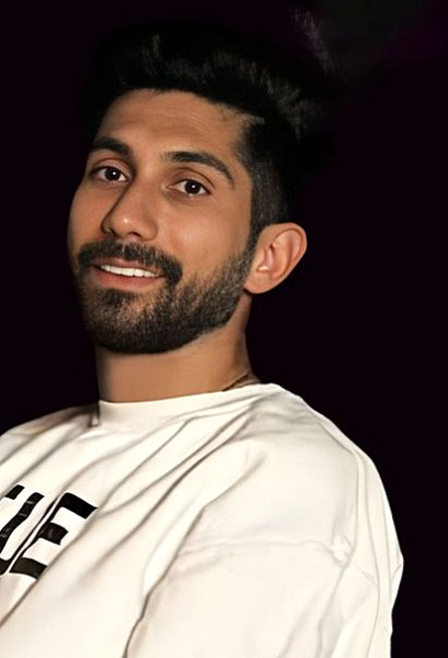 پرونده:علیرضا جواهری‌پی.png