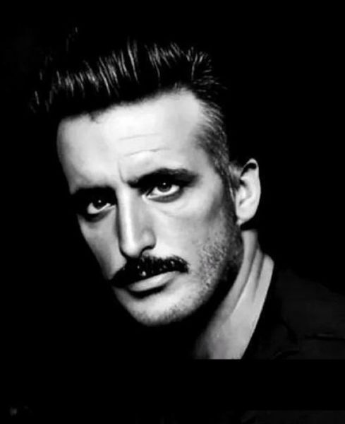 پرونده:باباخان اشکور قربانی.jpg