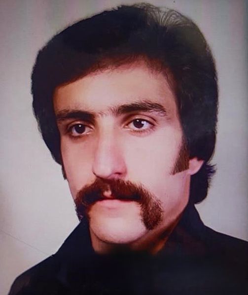 پرونده:علی محمودی.jpg