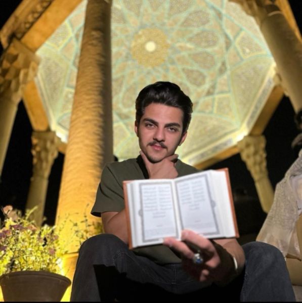 پرونده:مهدی جعفری ۲۳ ساله ۲.jpg