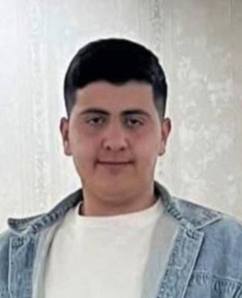 پرونده:طاها صادقی.jpg